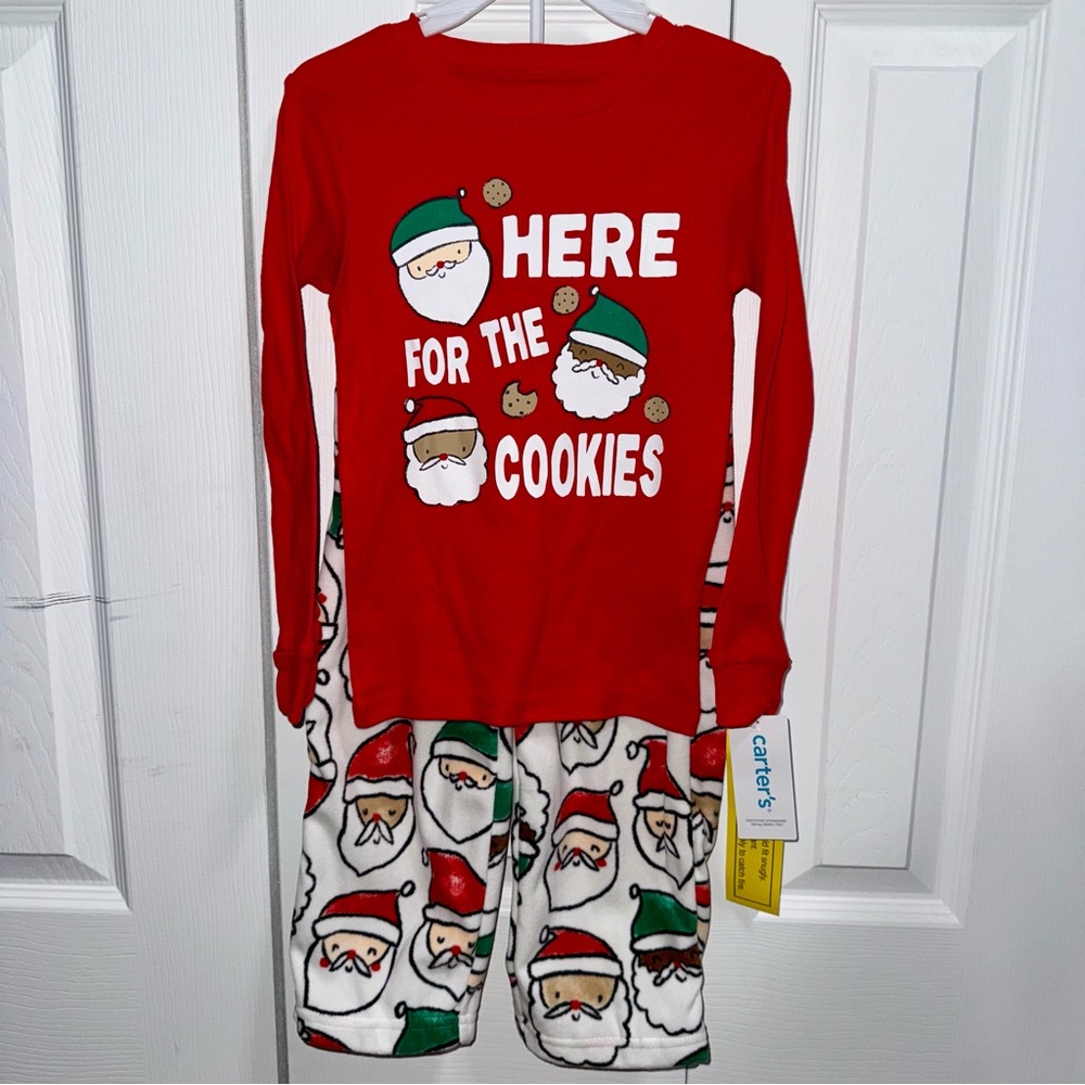 🎅🏻 🍪 Carter’s 2-Piece Pajama Set Size 5T